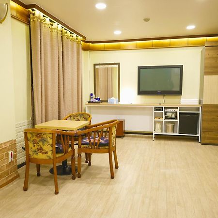 Goodstay Andong Park Hotel Exterior foto