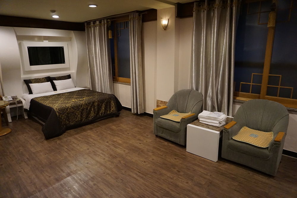 Goodstay Andong Park Hotel Exterior foto
